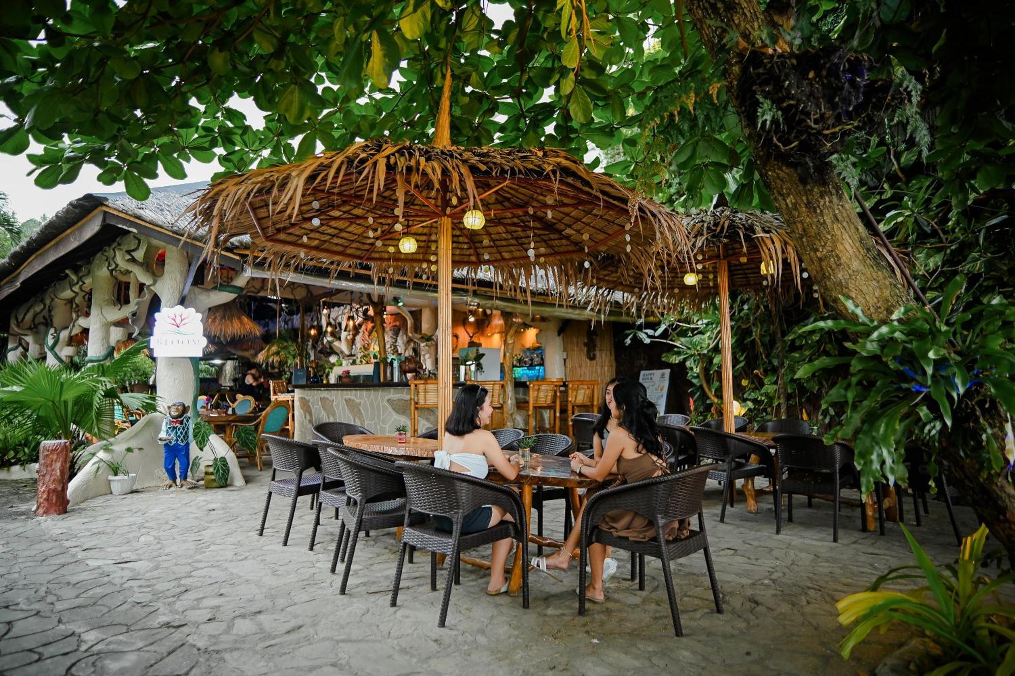 Garden Of Eden Dive Resort Puerto Galera Zewnętrze zdjęcie