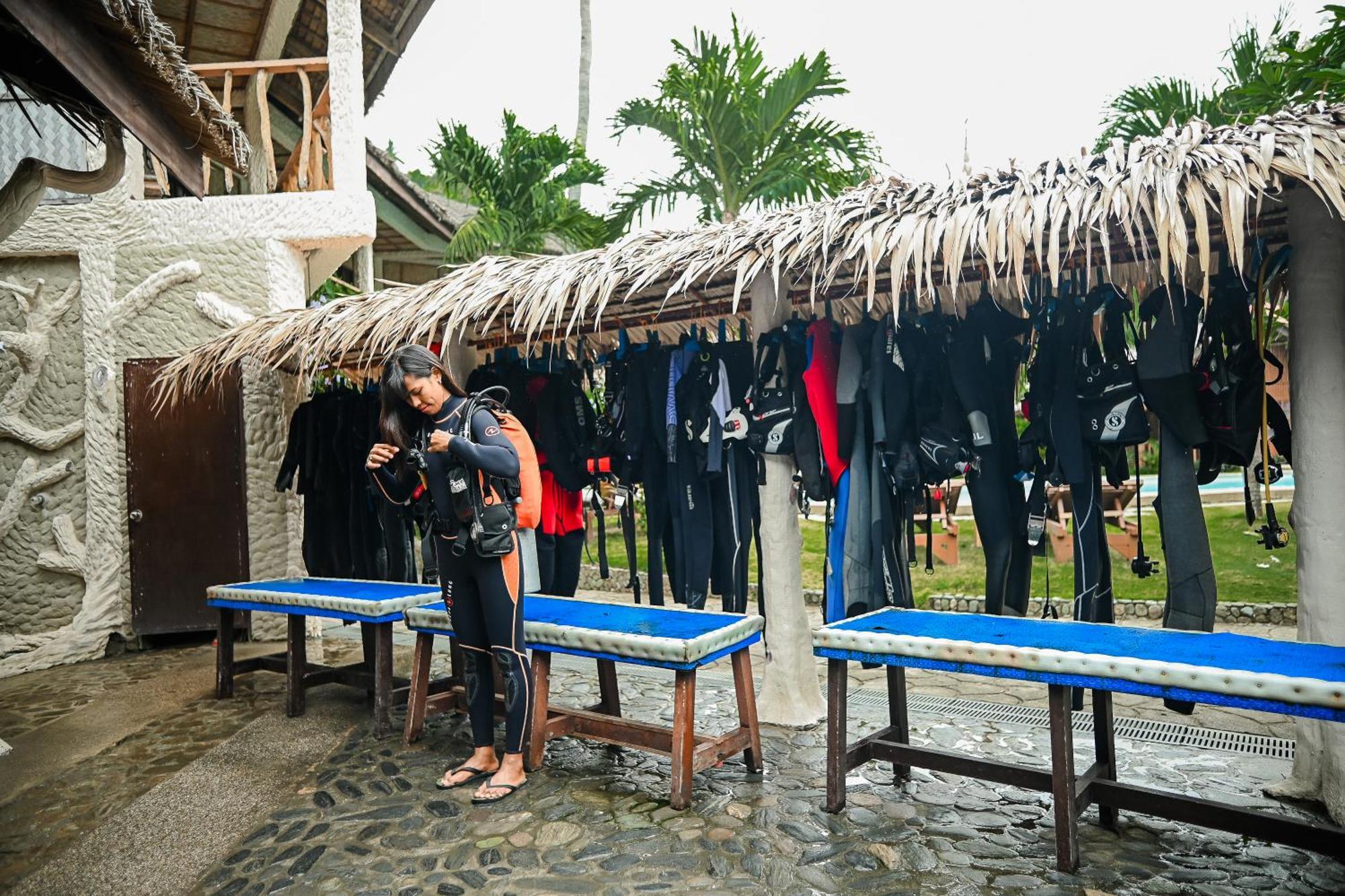Garden Of Eden Dive Resort Puerto Galera Zewnętrze zdjęcie